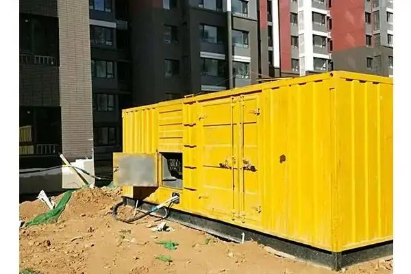 光泽发电机租赁中燃油压力过低会对发动机的哪些部件造成损坏？